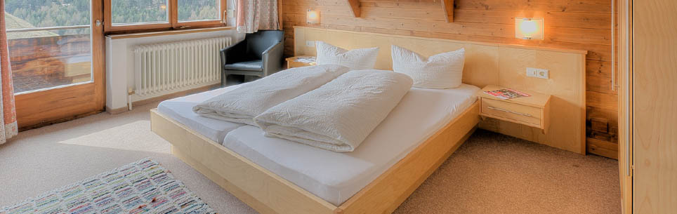 The family-friendly Haus Aurora in Serfaus at the Sonnenplateau (sun plateau) on the outskirts of Serfaus offers completely furnished apartments vacation flats.
